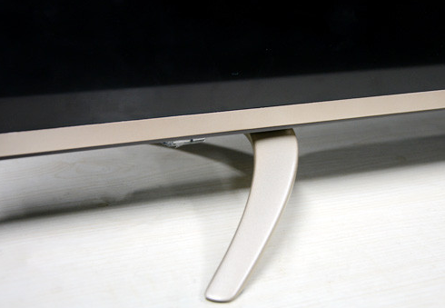 55��4K��ɫ�� ��ά55G8200���ܵ�������