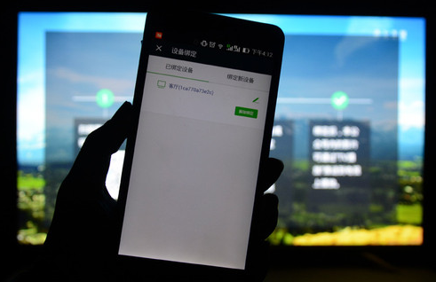 55��4K��ɫ�� ��ά55G8200���ܵ�������