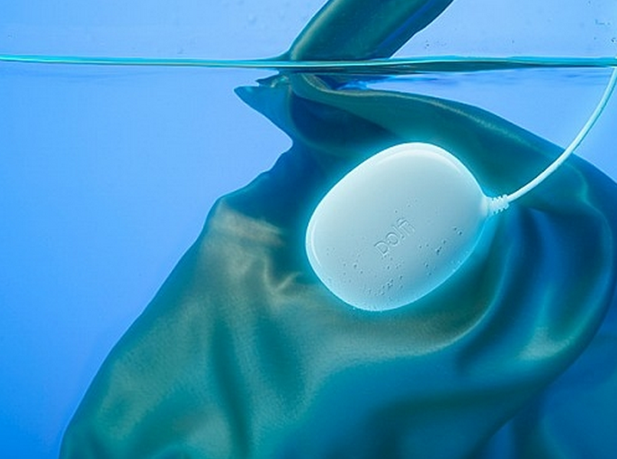 宛如鸡蛋?可它却是便携式超声波洗衣器