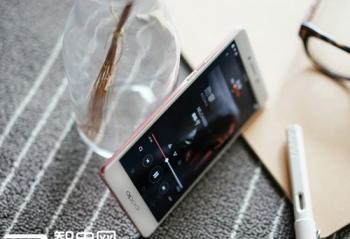 ���ϲ��з��� OPPO R7s��Ȼ��Ϊ������?