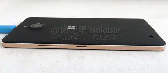 Lumia 850 ع