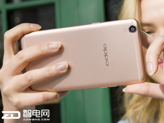 OPPO R9 Plus,6400,1600ͷ