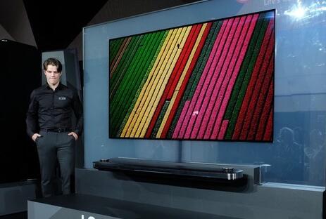OLED3ӭ˳  Ϊ2017ʵҵı