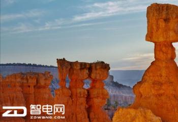 ϲ����Ӱ����С���ıر�������ս��