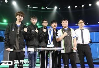 ��֮��ʵ��˫�Ϲھ�   ���۾������ִ���