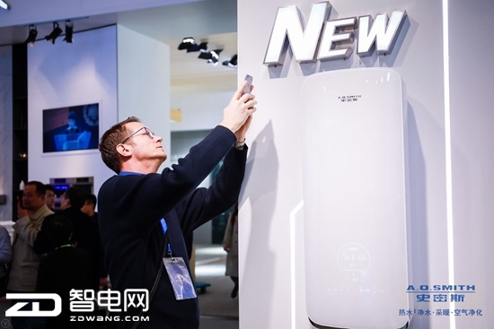 A.O.史密斯用科技点亮2018 AWE,144年匠心传承引领行业升级