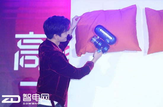 小狗电器D-610荣膺2018AWE艾普兰产品奖