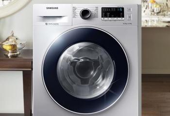 ���±�����ɫԤ��  �а˹���ϴ��һ�����æ