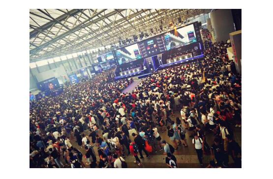 ChinaJoy2018ϲshowgirlҰʿZ