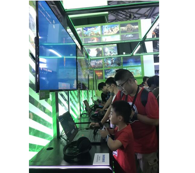 ChinaJoy2018ϲshowgirlҰʿZ