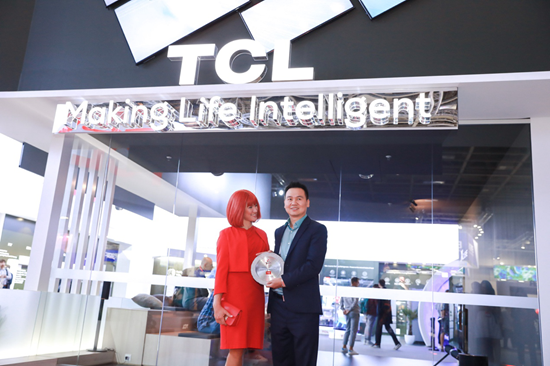 TCL QLED TV 闪耀2018 IFA X8斩获产品技术创新大奖