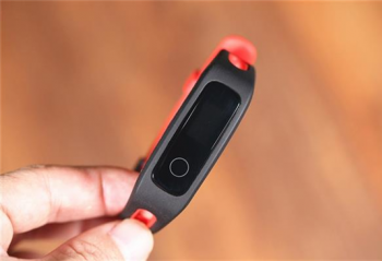 ��ҫ�ֻ�4 Running����տ��� �Լ۱ȸ���