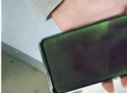 己经暂停了Mate20 Pro的生产线 绿屏门可以带着有效的证件去更换