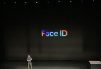 Face ID��ͻ�� ��������������