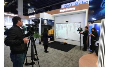 CES2019׷ǻ۴  Ÿܹǻ̬Ȧ