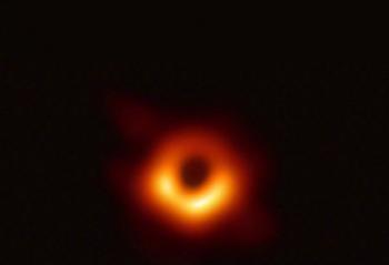 ٩�磺OPPO Renoʮ���佹���㣻����A80��ת����ͷ����