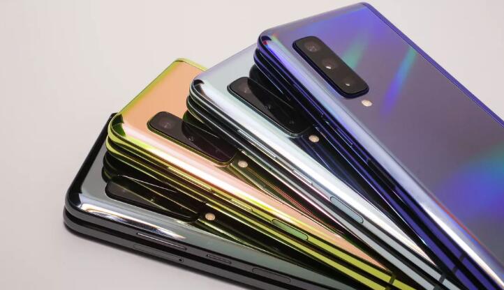 Galaxy Fold   һοҰó 