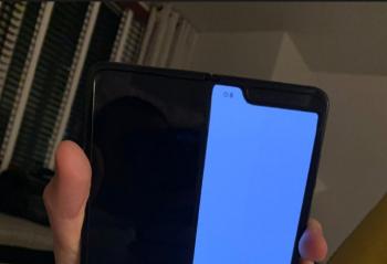 ٩�磺˺Ĥ�����ꣿ������������Galaxy Fold������Ļ�쳣