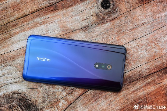  realme Xع