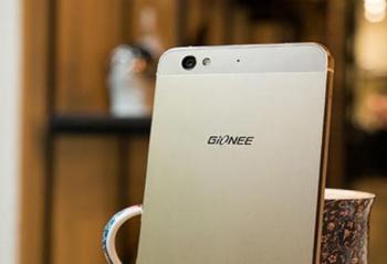 ���۽����ֻ�����ʷ  �г�ͬ�ʻ�������ҵ����ƣ�