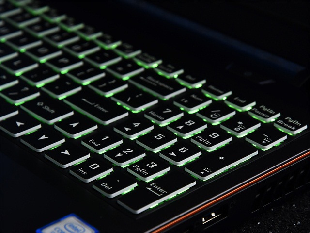 רҵϷ 4K AMOLEDʾսZ7-CT7Proͼ