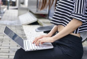 ��ǧ��ʵ������Ӣ ���۾���U45S1ͼ�� 