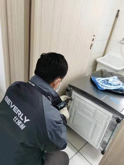 我自豪,我是武汉的“美的人”——美的的售后安装工刘湛然的“春节三日”