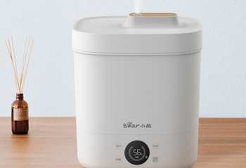 ���³����� С��Ӥ���и���ʪ������ 