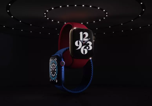 Apple Watch Series 6   Apple Watch SE 