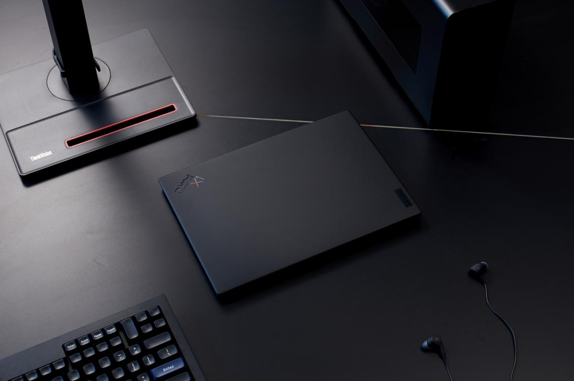 仅907克 X1 Nano成为ThinkPad史上最轻笔记本电脑