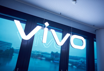 ŷ�ޱ������ڼ� vivo����µ���������ά���г�