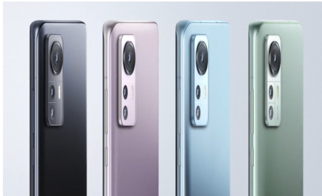 С״ˡ³ CEO ׾   ѡС12 С12 Pro  