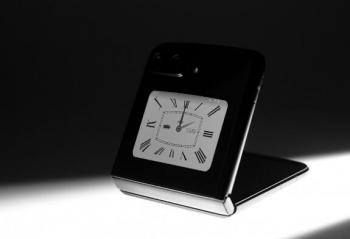 Ħ Razr 2022  X30 Pro   8111400 