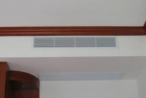 �˶���������յ��г���ģ���������۸��Ƿ���