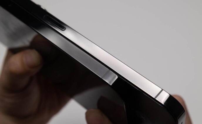 iPhone 15 Ultra ˫ǰͷUSB-CѺϽ