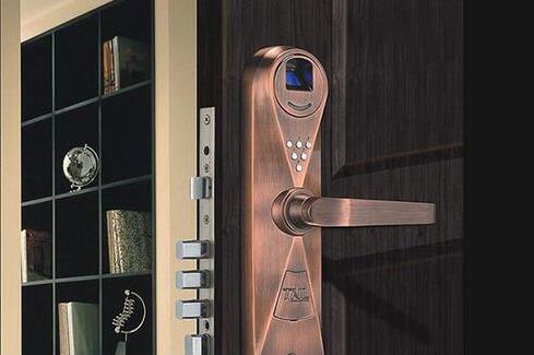 智能锁和门禁系统:打造更好的建筑组合