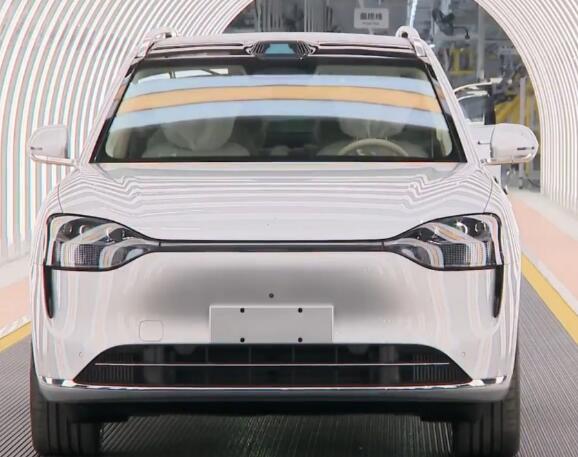 Ϊƾʽ M9  SUV