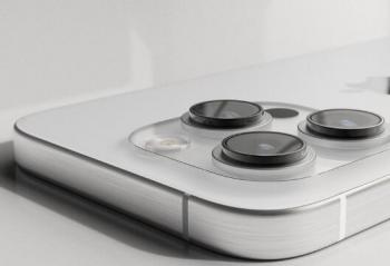 iPhone 16 Pro 䱸ͷ ߹ѧ佹