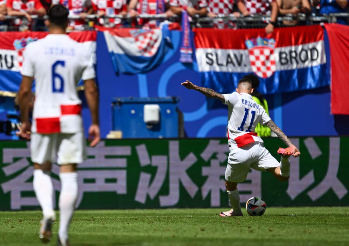 ������������ŷ�ޱ���̼�һս����������֮�ʱ����и���