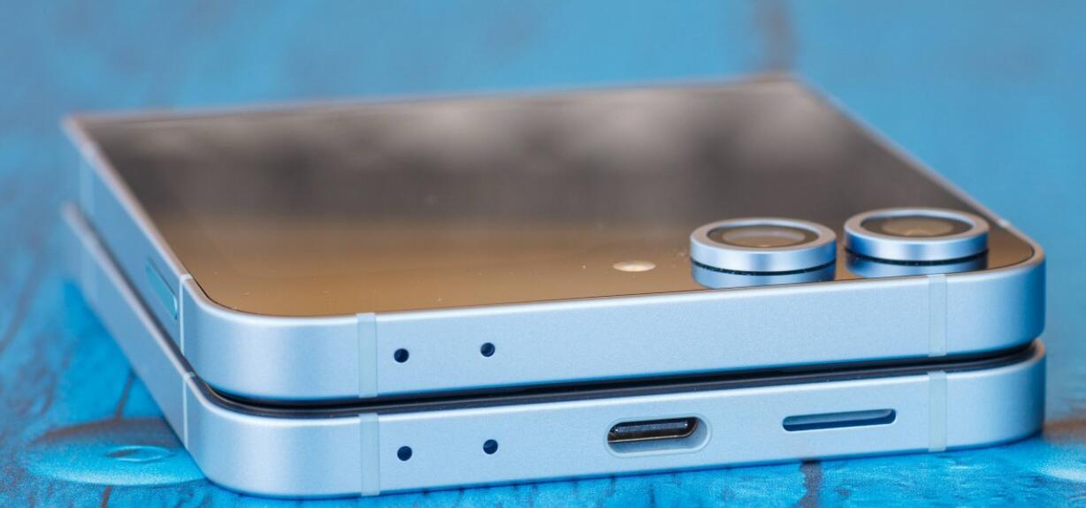 Galaxy Z Flip6 