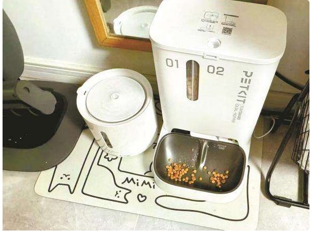 ���Զ���ʺ����èɰ�����������ܲ�Ʒ����һƬ������