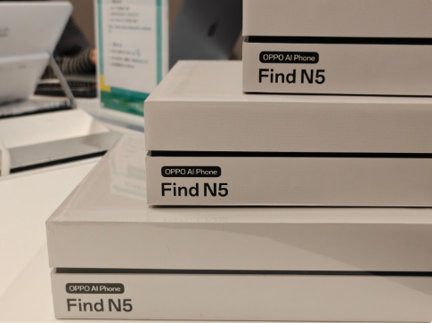 OPPO Find N5220ȫ׷ DeepSeek-R1