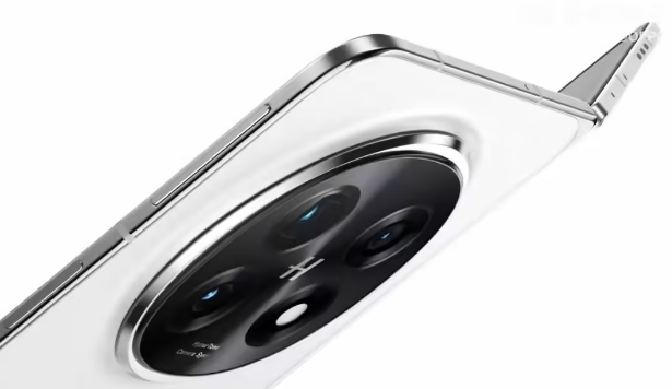 OPPO Find N5220ȫ׷ DeepSeek-R1