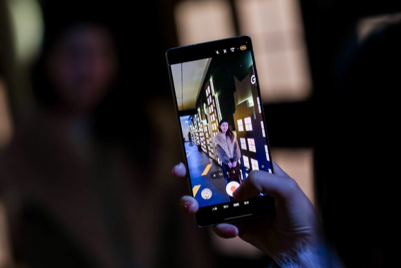 ��ģ���ܿ���Galaxy AI��ʱ�� ����Galaxy S25ϵ���й�����