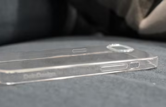 ƻ�� iPhone SE 4 �ֻ����ع�