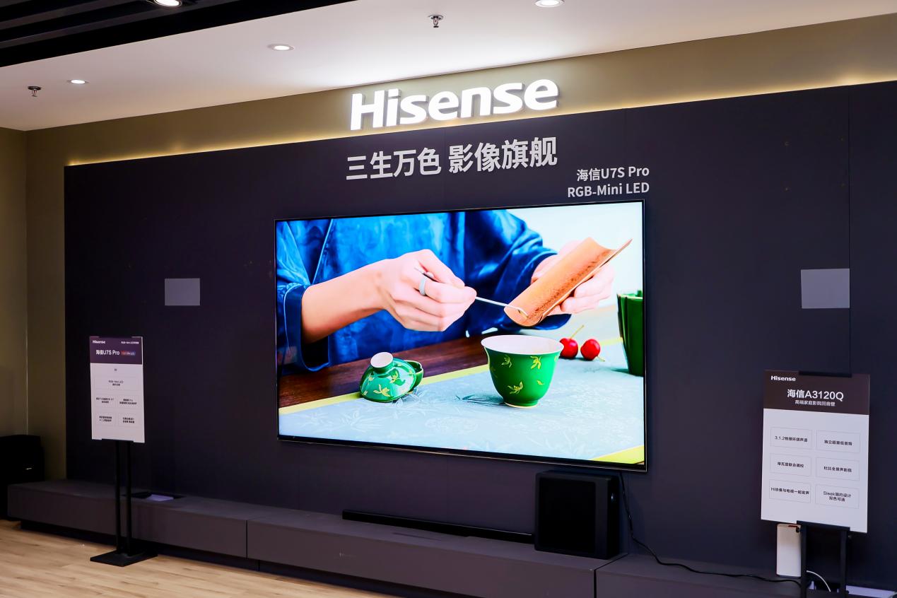 �������в��ò�ɫ����ĵ��ӣ�����RGB-Mini LED-����Ȧ