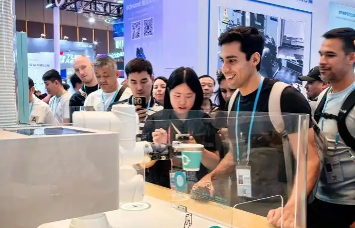 广交会观察:中国机器人热销国际市场