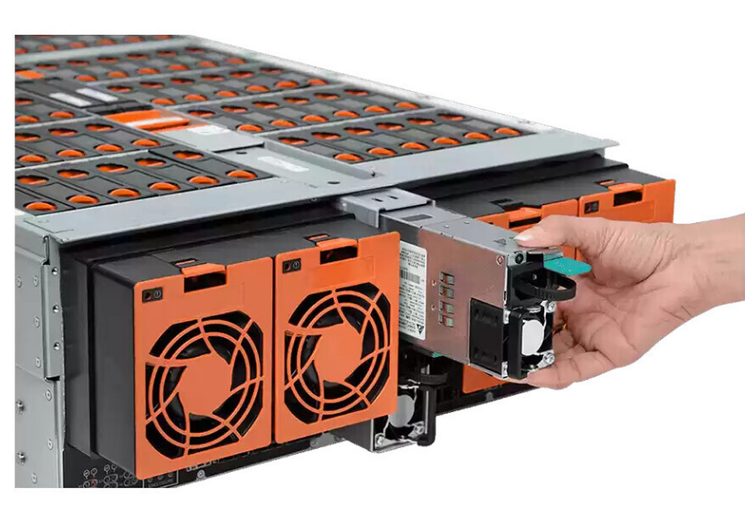 ��������Ultrastar Data102���ͳ��ܴ洢�����ع� 