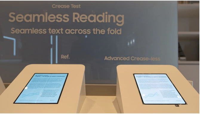 �۵�iPhone���ۺ���Ļ����������չʾ�޺��¼���