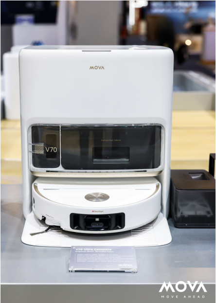 ��CES�ֳ����ҿ���һ̨MOVAɨ�ػ������ˡ���¥��